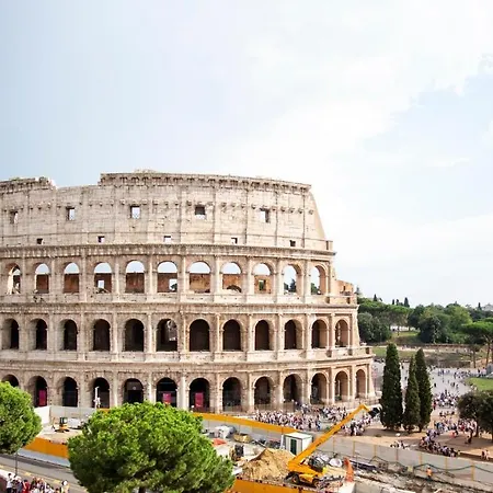 Plum Guide - Giallo Colosseo Rom